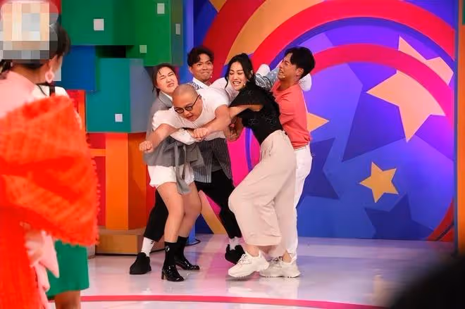 TVB男星確診新冠！錄節目未戴口罩還用嘴玩遊戲，曾志偉恐被牽連
