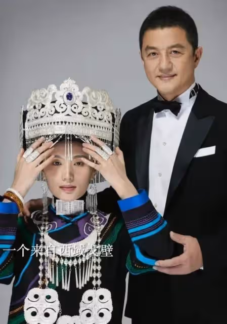 李亞鵬二胎女兒正臉照曝光!「皮膚白皙+肉肉臉」顏值超高,五官完美復刻爸爸,網友:基因太贊