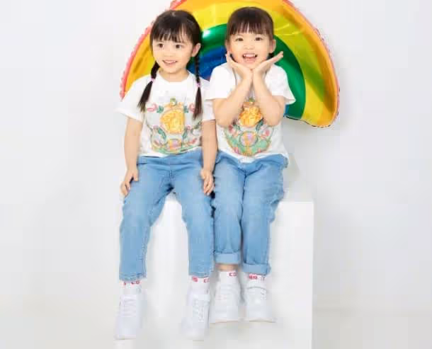 熊黛林夫婦帶雙胞胎女兒出遊!曬老公視角大秀身材,穿露臍裝腰肢纖細,「超模腿」搶足鏡頭