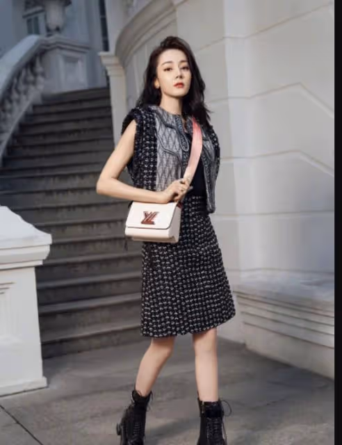 迪麗熱巴有多美?比楊冪還漂亮,2022年最美面孔排名第5