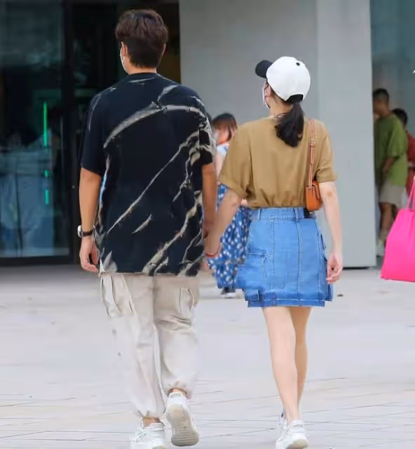 43歲陳喬恩官宣懷孕!與男友曬照慶相識3周年,4月前剛登記結婚