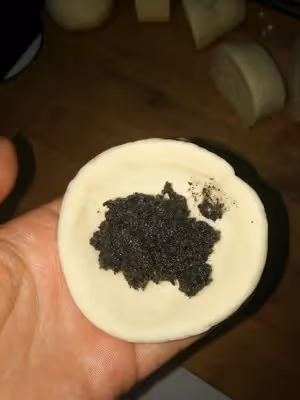 不用加豬油也能做出好吃的流沙黑芝麻餡包子