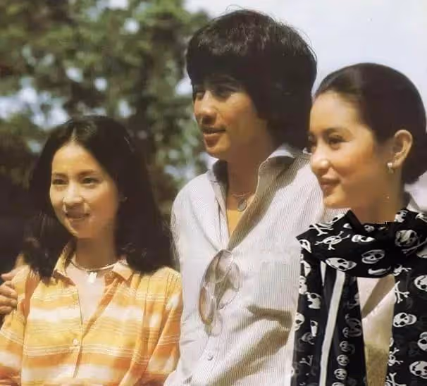 3個男人扶她上位!「她由舞女變影后」擠走鄧麗君 隱忍40年「收服成龍防範20年的心」:所有財產都給她