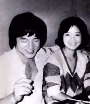 3個男人扶她上位!「她由舞女變影后」擠走鄧麗君 隱忍40年「收服成龍防範20年的心」:所有財產都給她