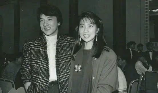 3個男人扶她上位！「她由舞女變影后」擠走鄧麗君　 隱忍40年「收服成龍防範20年的心」：所有財產都給她