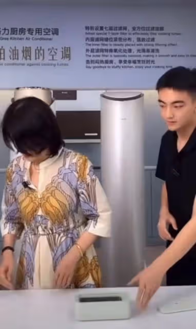 董明珠直播憤怒離場,產品介紹出問題怒摔機器,全程黑臉瞪女主播