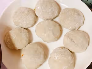 好吃不胖！一口酥脆還爆汁的雞胸肉小餡餅