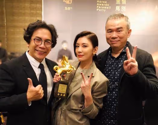 許傑輝「跑回餐廳端盤子」被嘲笑「沒出息」譏「大明星變得好落魄」他把挫折當動力,感歎:我不是最耀眼的,但卻是最努力的