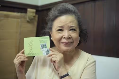 梅芳笑談「60年勞碌命,靠客家精神養老」自歎「85歲已認命」幸兒子孝順「晚年母子同住」安排郵輪為母慶壽