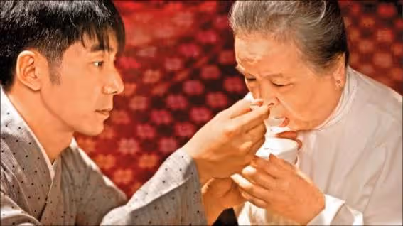 梅芳笑談「60年勞碌命,靠客家精神養老」自歎「85歲已認命」幸兒子孝順「晚年母子同住」安排郵輪為母慶壽