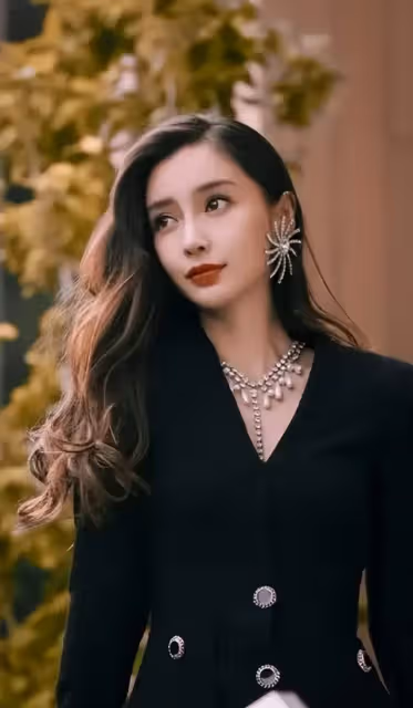 又一屆金鷹女神評選,楊紫呼聲高,譚松韻變黑馬,究竟花落誰家?