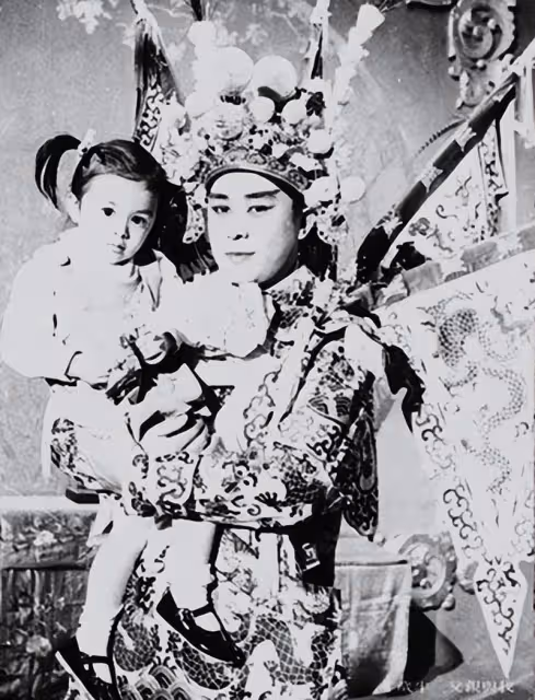 關之琳父親關山:和兒女28年不來往,去世後前妻不參加葬禮