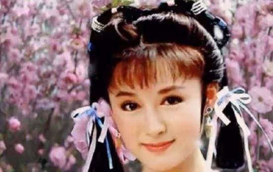 70歲「凍齡女神」潘迎紫再度紫復出拍戲，離開修圖身材絕佳，演「萬貴妃」惹全網誇讚：於正眼光太好了
