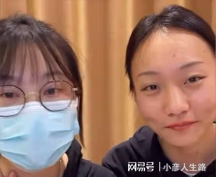 瘋產姐妹斷更兩月,邵雨軒和粉絲合影,打破不和傳聞