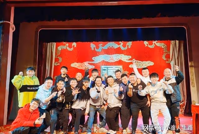 德雲社孟鶴堂帶隊回歸,連續五場演出引熱議,「神仙七隊」回來了