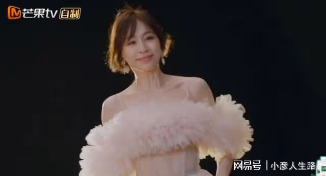 王心凌走心獨唱像極了演唱會,經典串燒很催淚,那英差點被唱哭