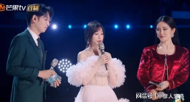 王心凌走心獨唱像極了演唱會,經典串燒很催淚,那英差點被唱哭