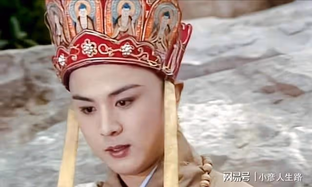 唐僧徐少華:疑沉迷商演?街頭獻唱引圍觀,身材發福場地簡陋