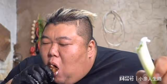 網紅「胖猴仔」轉型減肥博主,初始體重506,現已瘦百餘斤