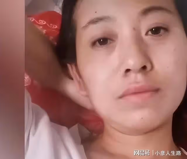 29歲網紅生四胎後患癌，不僅被丈夫利用撈金，身上長蛆還不給治