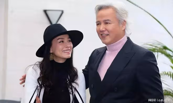 張庭林瑞陽返回台灣，52歲張庭愁眉不展模樣變化大，頭頂滿是白髮