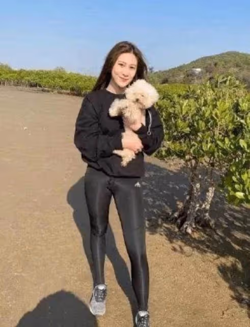 張兆輝女兒長大了!17歲愛女近照曝光,愈大愈靚神似鐘嘉欣,已悄悄入行當模特