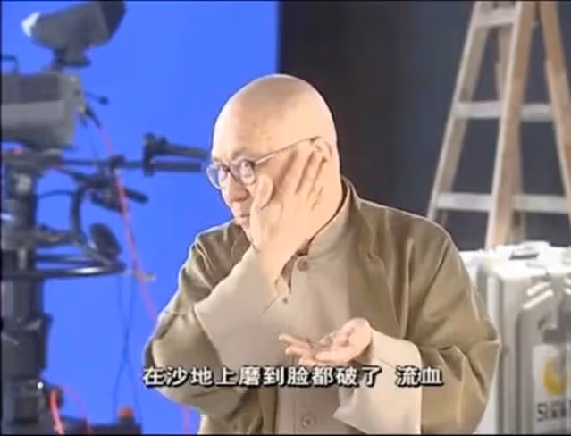 「流氓才子」單挑李小龍,當眾羞辱成龍,「罵」了劉德華三年,他的傳奇一生遠不止如此