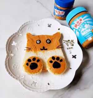 趣味早餐「喵」😺花生醬吐司