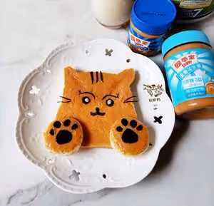 趣味早餐「喵」😺花生醬吐司