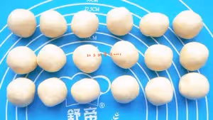 不用轉化糖漿的月餅（黃油版）