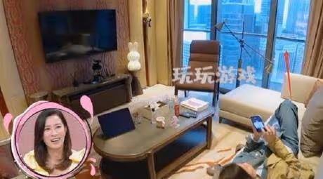 47歲佘詩曼豪宅內景曝光!裝修低調大氣上檔次,將香港夜景盡收眼底,未婚獨居生活相當愜意:真正的人生贏家
