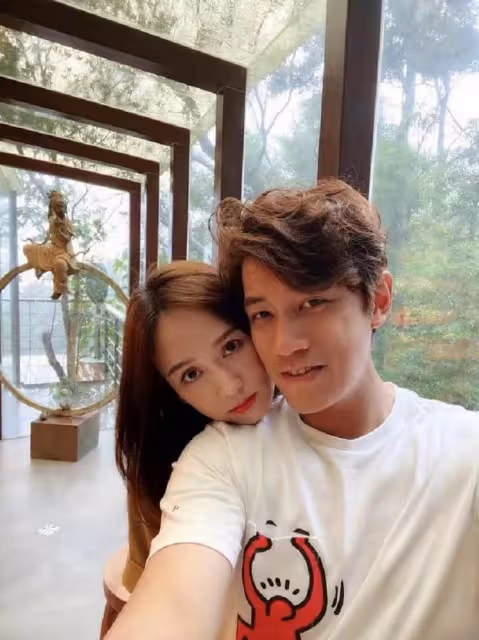 恭喜!43歲陳喬恩官宣懷孕!與男友曬照慶相識3周年,4月前剛登記結婚:「從二人世界到三口之家」
