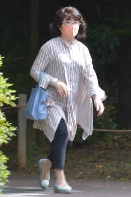 山口百惠真是美了一輩子!年輕時明艷動人,到老了也依舊有魅力:拎7千包優雅又高貴