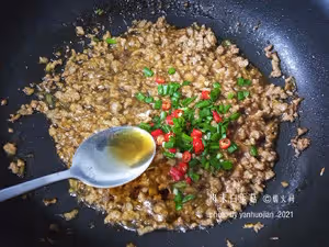 比大魚大肉更受歡迎！嫩滑鮮美的肉末白玉菇