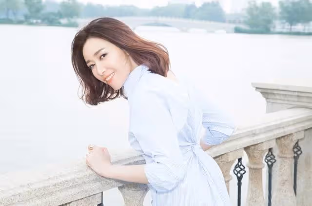 「女兒別怕,有媽你嫂子不敢攆你」婆婆的自信,被一本房產證擊碎