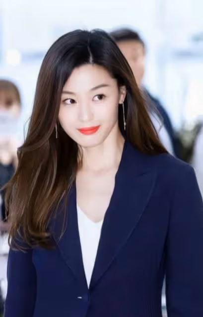 國民女神,20歲拿影后,嫁給青梅竹馬,41歲狀態完全不像兩孩子媽
