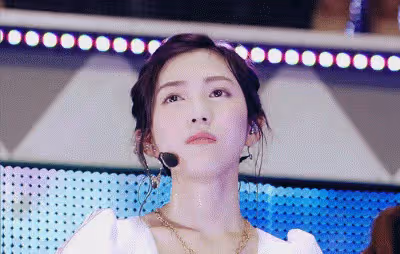 溢出螢幕的性感｜渡邊麻友