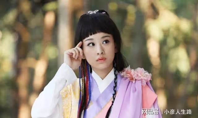 放棄高薪主動退圈,38歲穆婷婷被偶遇,臉部胖一圈仍顏值在線