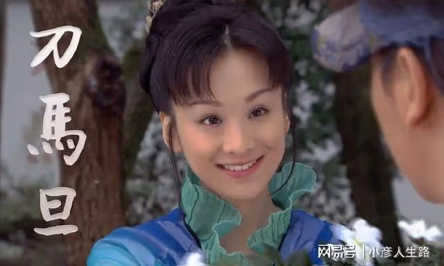 放棄高薪主動退圈,38歲穆婷婷被偶遇,臉部胖一圈仍顏值在線