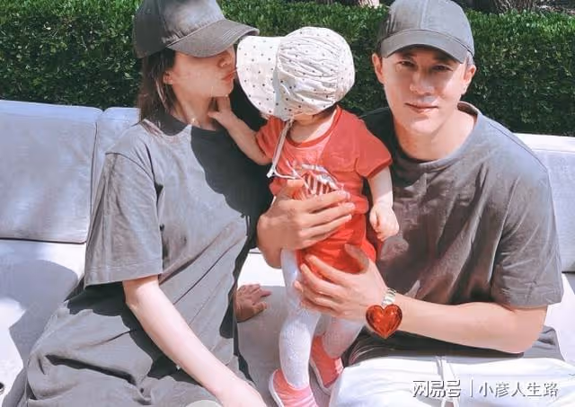 杜淳陪妻女玩泡泡好歡樂,王燦剪短髮被質疑模仿宋慧喬發聲否認