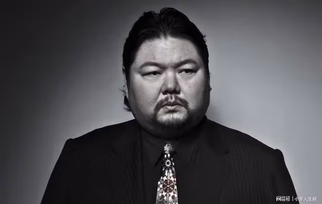 黃渤將他帶紅,身價暴漲連喝5天酒猝死,嬌妻改嫁老外生活幸福