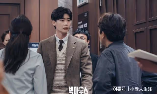 林允兒《黑話律師》,李鍾碩退伍演技遭質疑,回歸螢幕證明實力