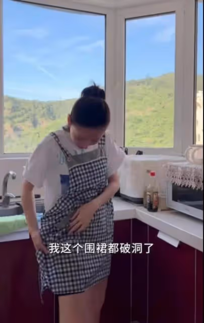 房間窗戶破損地板裂縫 女星董潔經濟拮据