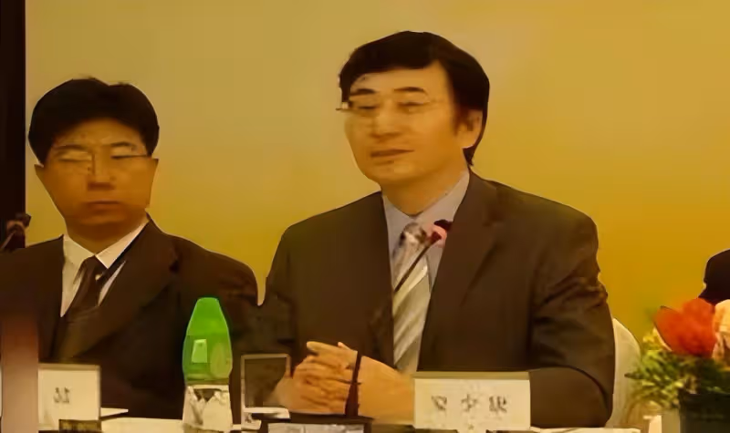 全家最丑劉亦菲 "神仙姐姐"口中的媽媽有多優秀
