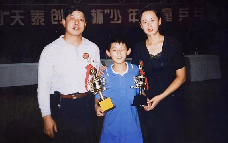 張繼科與景甜分手3年:他單身傳緋聞,她承受…