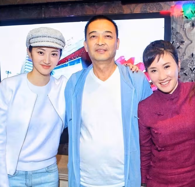 張繼科與景甜分手3年:他單身傳緋聞,她承受…