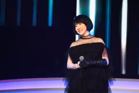 神隱5年終於露面 「玉女天后」美成這樣