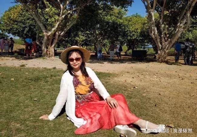65歲阿姨將30萬存款全部給了兒媳,生病時才知道女兒女婿對自己好