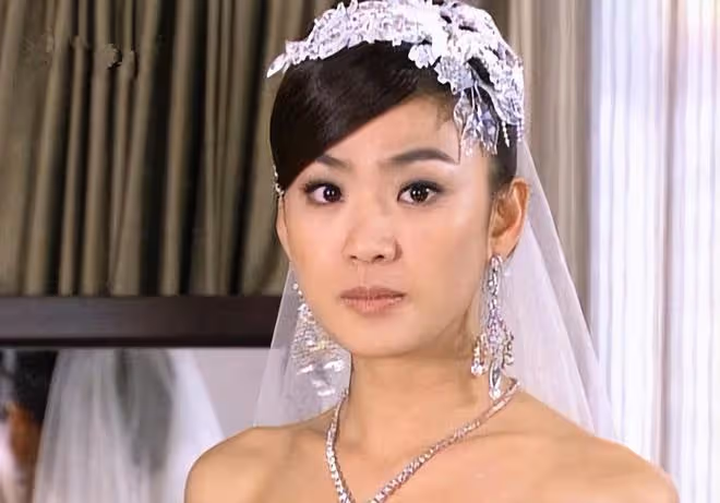 被林心如耽誤事業?洪小鈴罕見回應,極力維護前老闆盡顯高情商