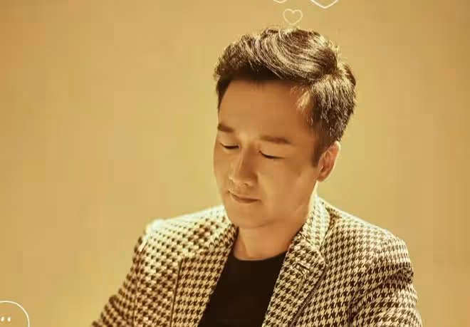 戲骨岳暘私下太辣眼,亂親男友人抱著不撒手,勾脖子撒嬌疑似醉酒